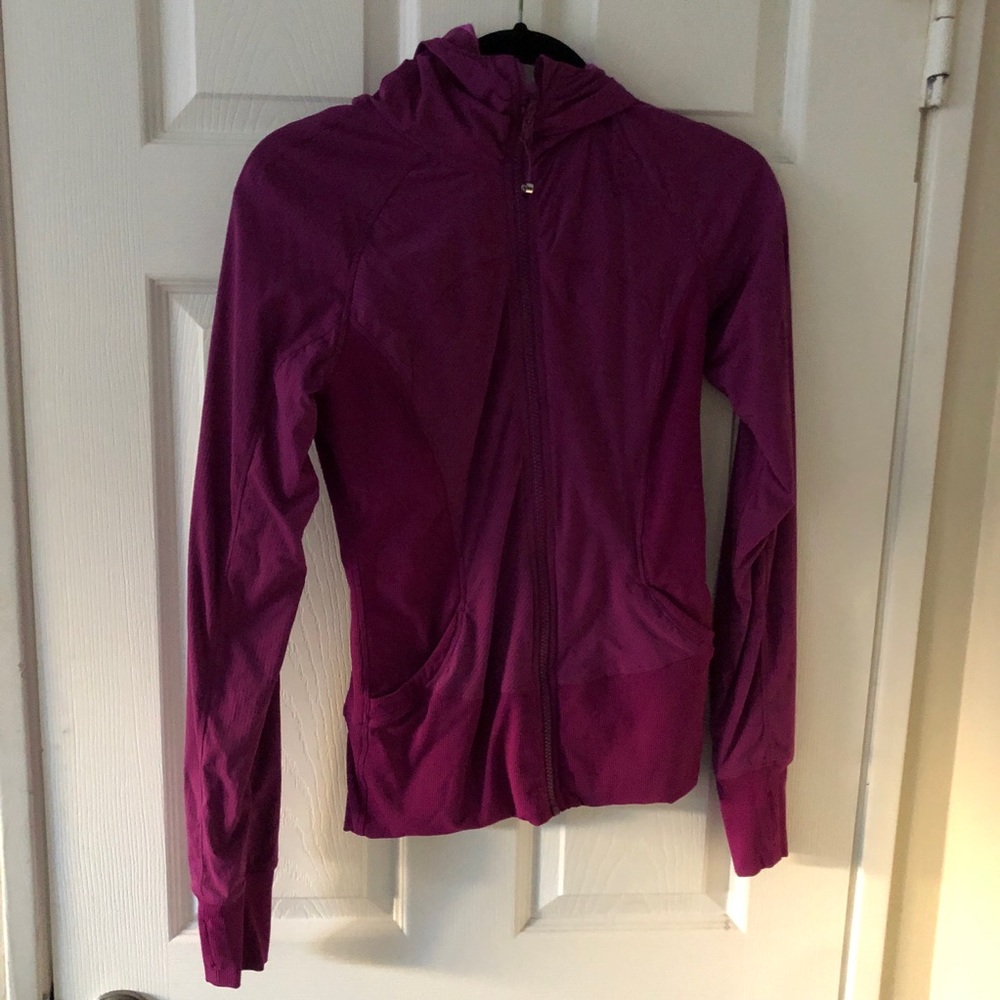 Lululemon 6 purple full-zip hoodie only worn a few times